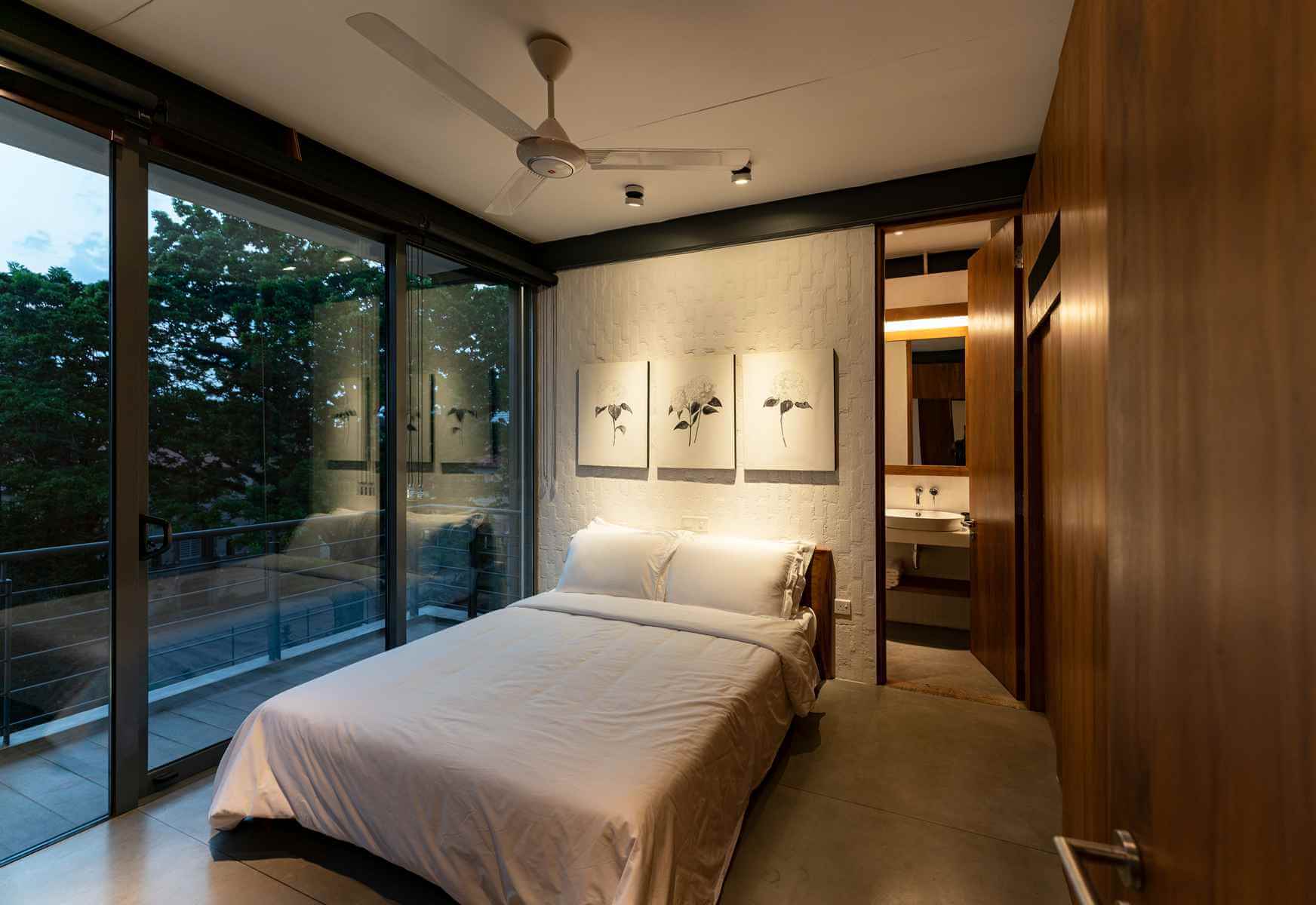 2br Apartment UNIT A 2 flowerroad gallery 06
