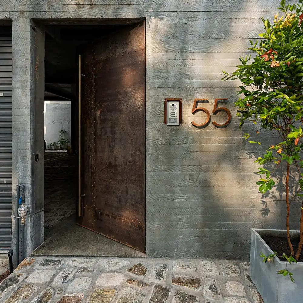 Home 2 welcome block 1